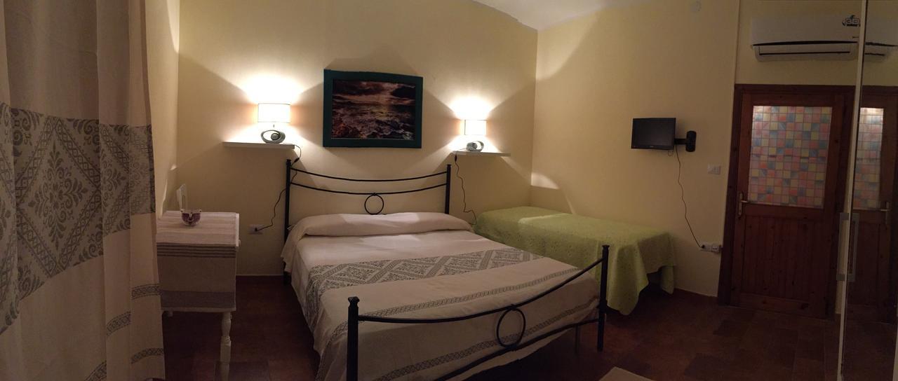 B&B Domus De Janas Sedini Quarto foto