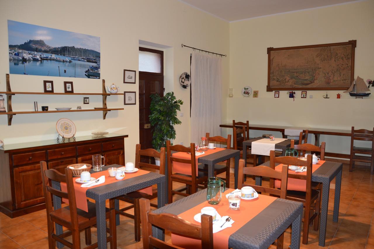 B&B Domus De Janas Sedini Exterior foto