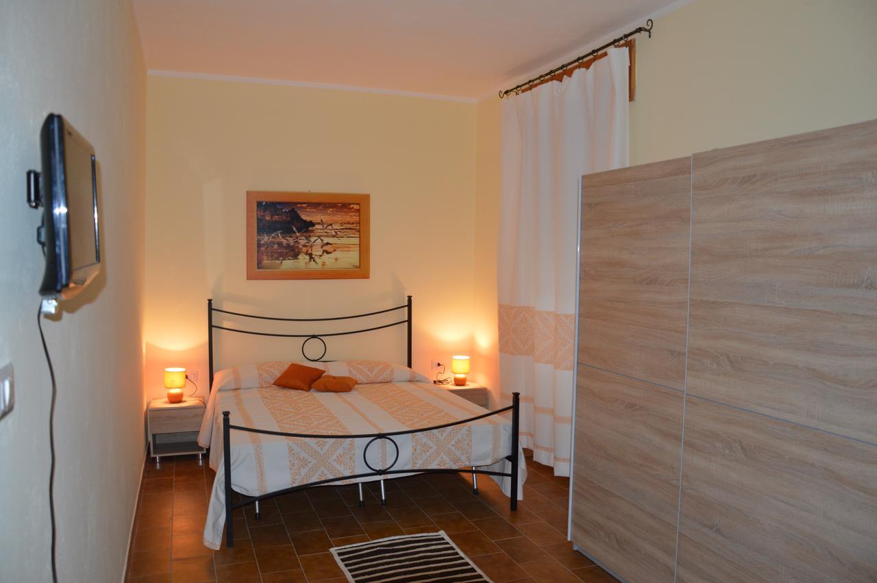 B&B Domus De Janas Sedini Quarto foto