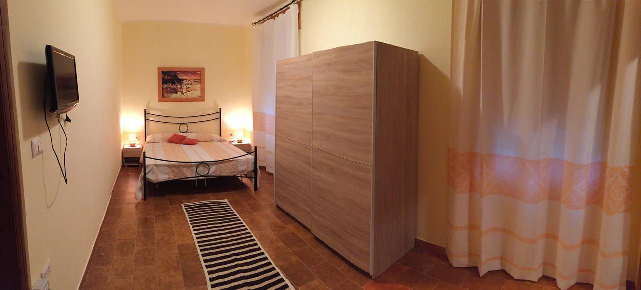 B&B Domus De Janas Sedini Quarto foto