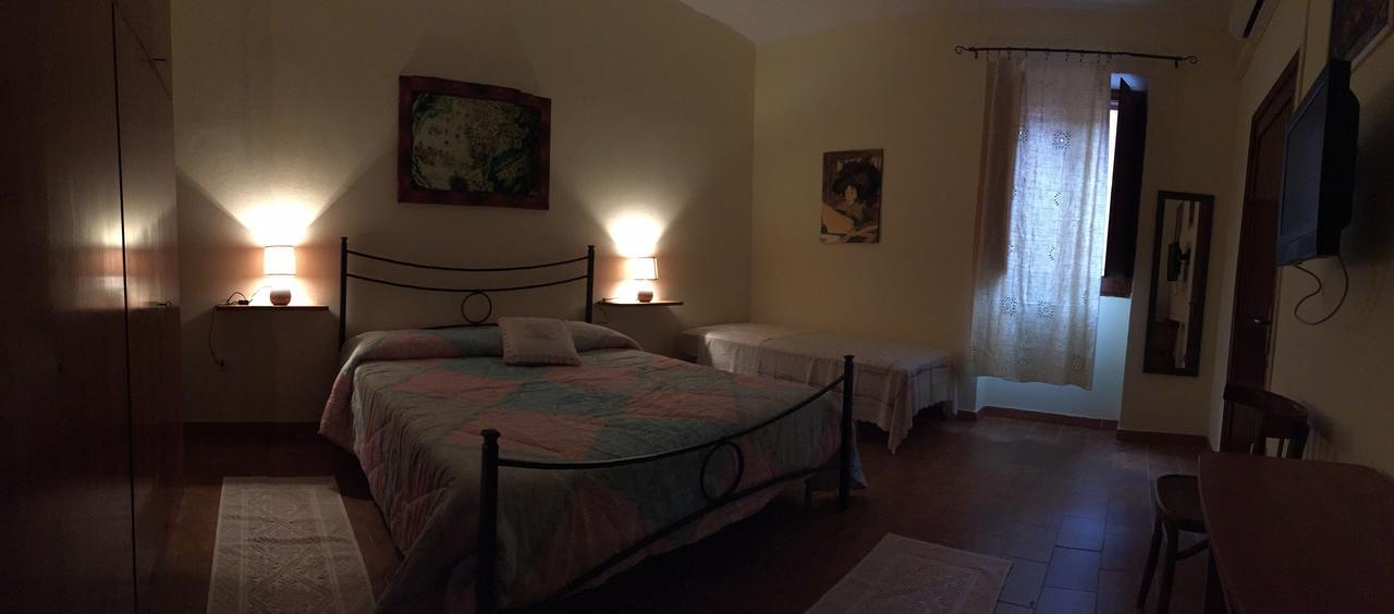 B&B Domus De Janas Sedini Quarto foto