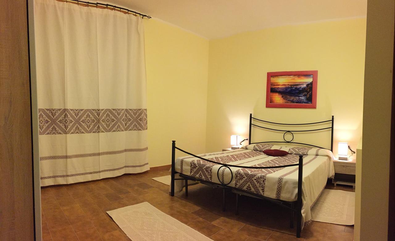 B&B Domus De Janas Sedini Quarto foto